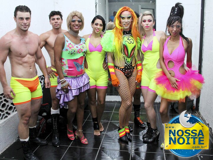 roupas para festa neon party