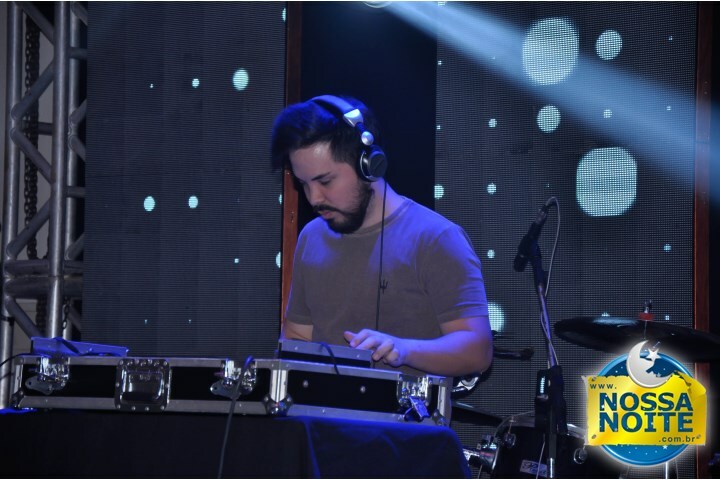 All Black - Top Fest