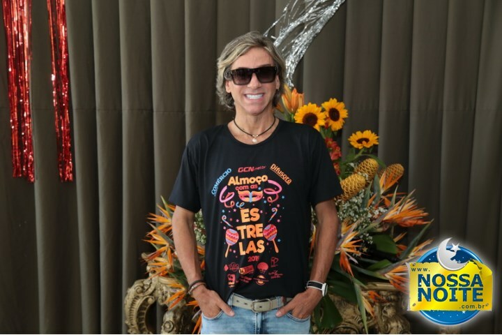 Almoço com as Estrelas