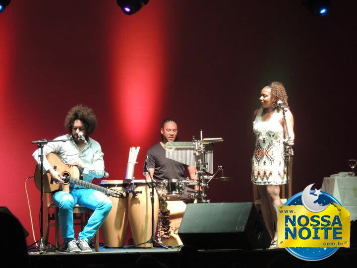 Diego Figueiredo e Margareth Menezes