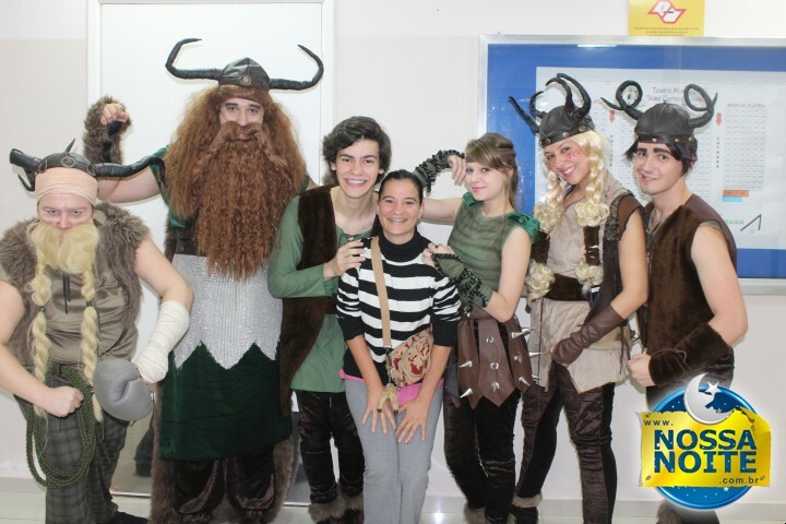 Como treinar o seu dragão - Teatro