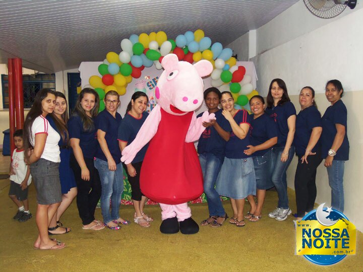 Escolinha Chapéuzinho Vermelho