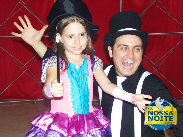 Esther - Circus Magia