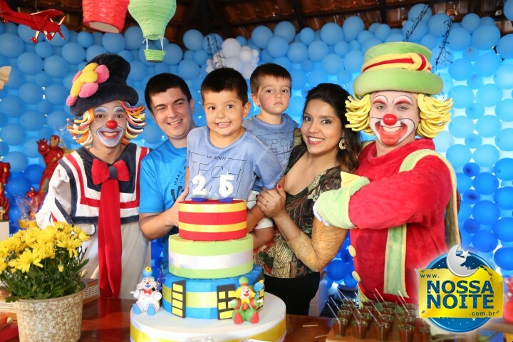 João Gabriel 5 Anos e Vinícius 2 Anos