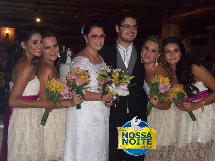 Mariana e Yuri - Circus Magia